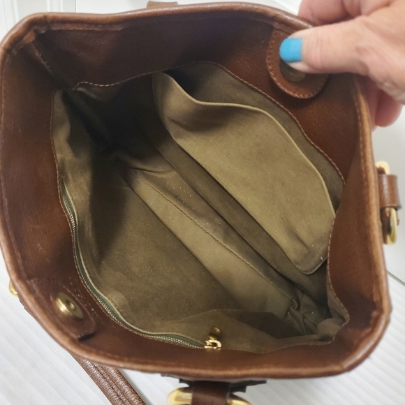 Marc Jacobs Brown Quilted Leather With Goldtone hardware Handbag, Stylish - Picture 11 of 12